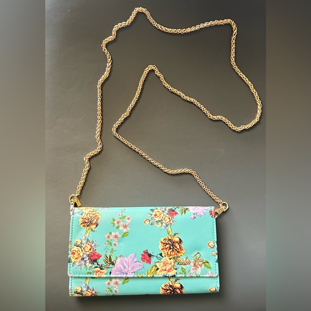 NIB Franki Ray Crossbody Clutch/Wallet - blue floral print